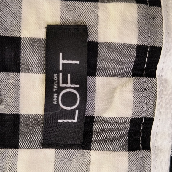 Loft Size 10 Seersucker Straight Leg, Front And Back Pockets, Measurements Below - Picture 2 of 7